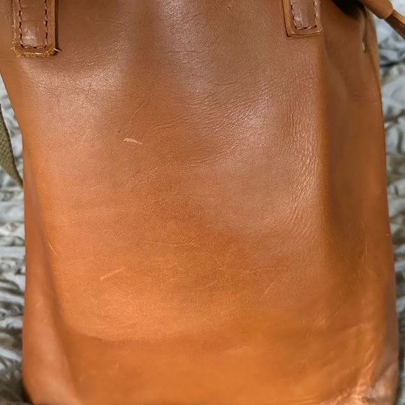 Portland Leather Almost Perfect Crossbody bag - Picture 2 of 7